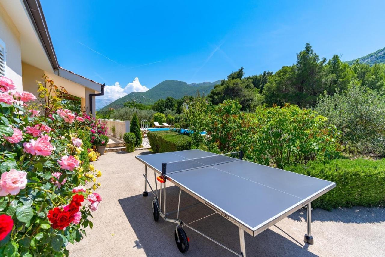 Villa Ana - 3 Bedroom Villa With Private Pool And Unspoiled Natural Environment Kučiće Eksteriør billede